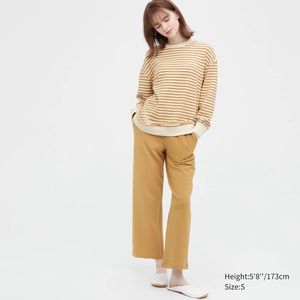 Uniqlo lounge wear PJ SET TOP + BOTTOM. Gently worn.